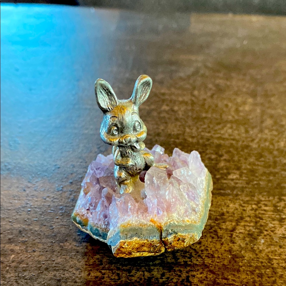 Amethyst Bunny Figurine